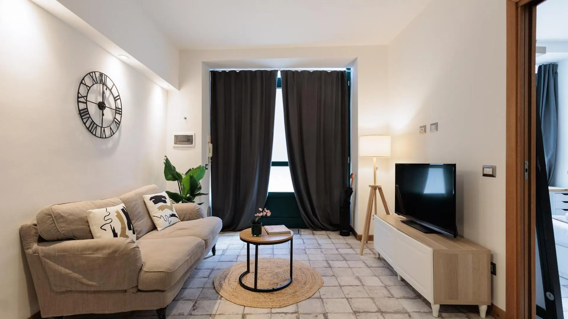 Urban House - Darsena Home Navigli Milan Center Italy