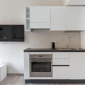Apartamento Bnbutler - Panizza - Grazioso Monolocale, Posizione Elegante E, Milán