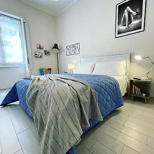 50 Papiniano Apartment