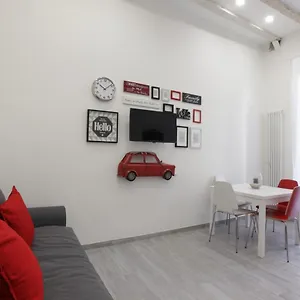 Apartamento Amazing In Center With Balcony, Milán